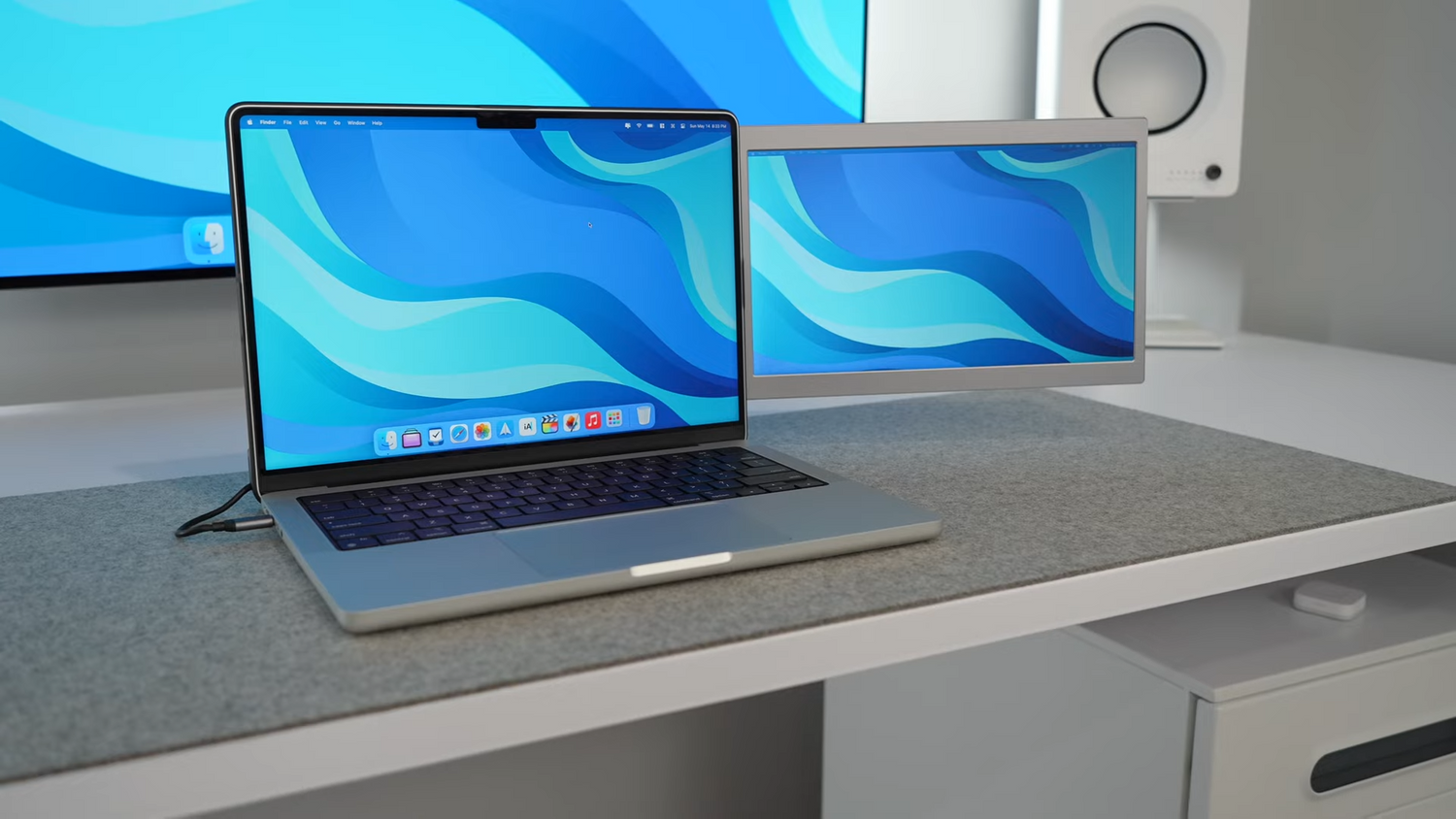 CopGain Portable Monitors -Your Best Working Partner